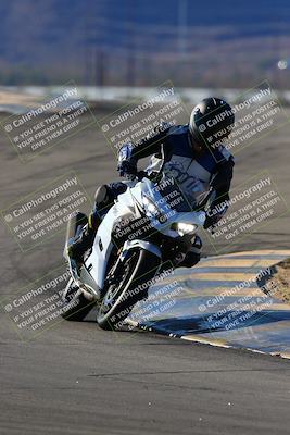 media/Jan-09-2022-SoCal Trackdays (Sun) [[2b1fec8404]]/Turns 9 and 8 (920am)/